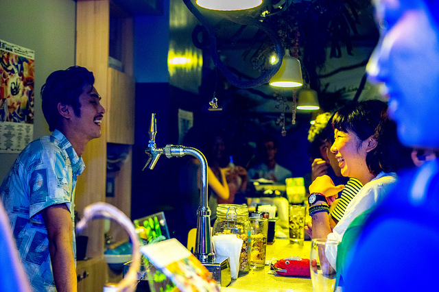 お酒片手に旅の話をしませんか? 月に一度だけオープンするSAGOJOの「旅人BAR」でバーテンダー募集!