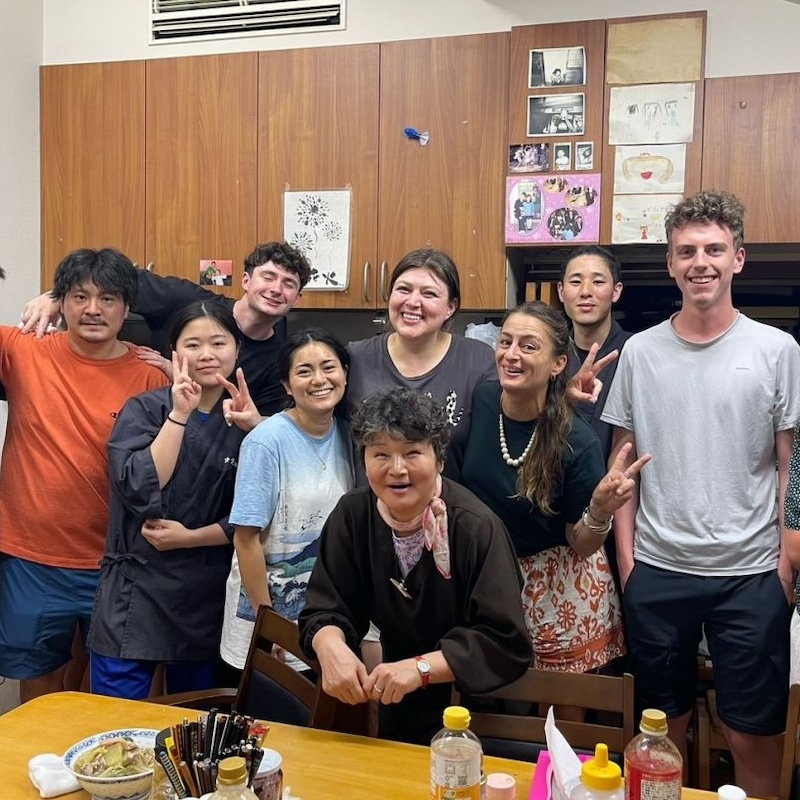 国内で留学体験 & 英語力アップ！ 山梨県 身延山の歴史ある宿坊で、外国人旅行者のおもてなしをしてくれる旅人募集